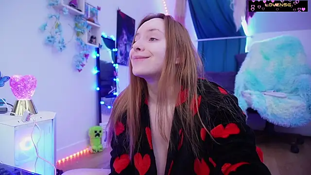  Yummy Girl  online show from 05/16/26, 12:26