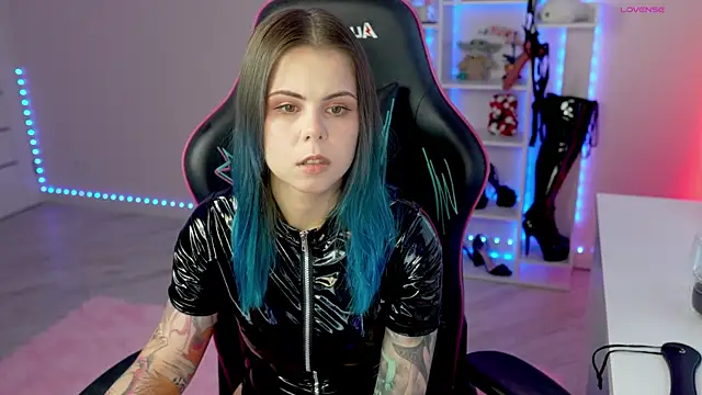 Latex Kitty online show from 03/27/26, 04:18