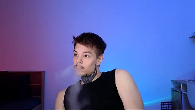 Snapshot of DENIS_HERE chatting on 11/24/25, 06:07 DENIS HERE online show from 11/24/25, 06:07