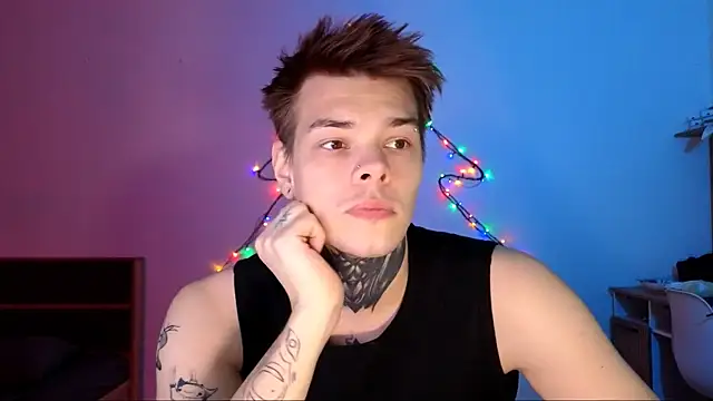 Snapshot of DENIS_HERE chatting on 12/03/25, 05:37 DENIS HERE online show from 12/03/25, 05:37