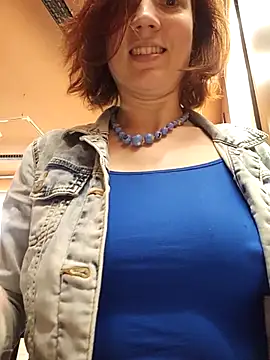 Exhibitionsplit online show from 03/08/25, 02:30