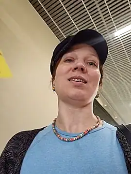 Exhibitionsplit online show from 03/13/25, 01:07