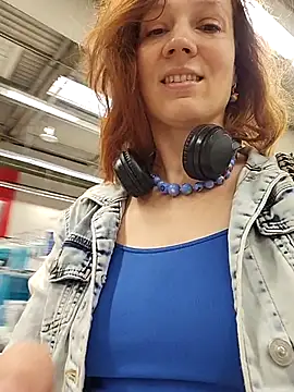 Exhibitionsplit online show from 09/23/25, 12:19