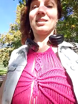 Exhibitionsplit online show from 10/14/25, 01:12