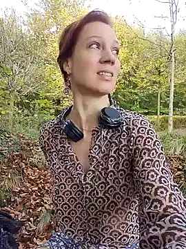 Exhibitionsplit online show from 11/10/25, 02:05