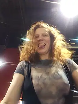 Exhibitionsplit online show from 03/07/26, 10:51