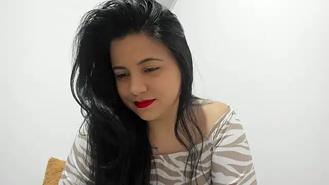 Snapshot of aleteacher chatting on 12/26/24, 02:55 aleteacher online show from 12/26/24, 02:55