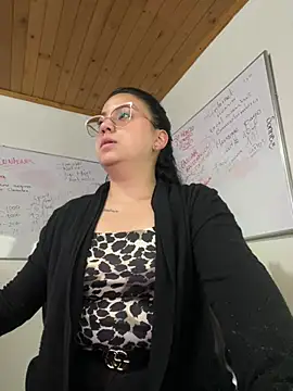 Snapshot of aleteacher chatting on 03/16/25, 10:20 aleteacher online show from 03/16/25, 10:20