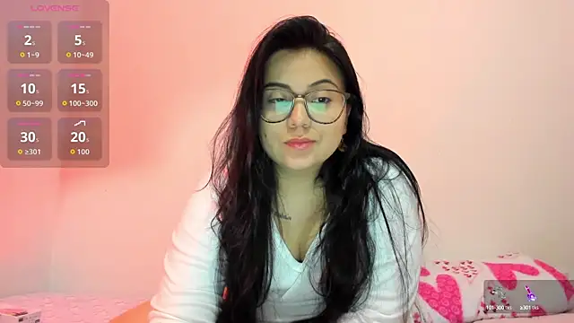 Snapshot of aleteacher chatting on 09/16/25, 04:13 aleteacher online show from 09/16/25, 04:13