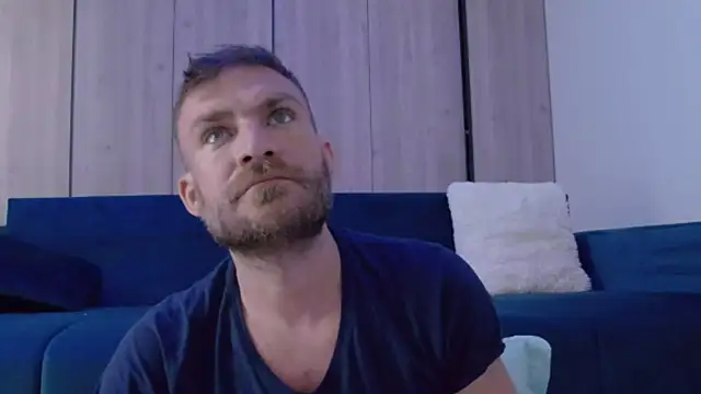 Snapshot of 10in_deluxe chatting on 10/26/25, 07:58 10in deluxe online show from 10/26/25, 07:58