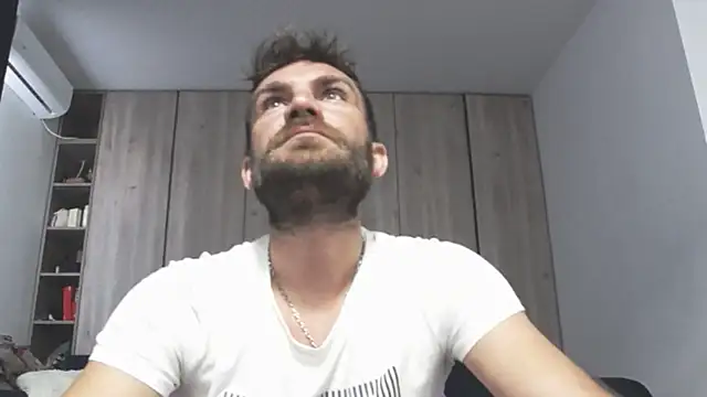 Snapshot of 10in_deluxe chatting on 11/24/25, 07:30 10in deluxe online show from 11/24/25, 07:30