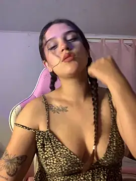 violet-333 online show from 12/03/24, 05:09