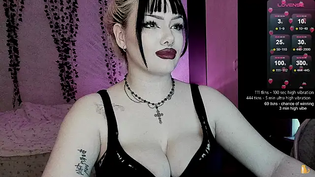 strawberry elfcat online show from 03/30/26, 01:39