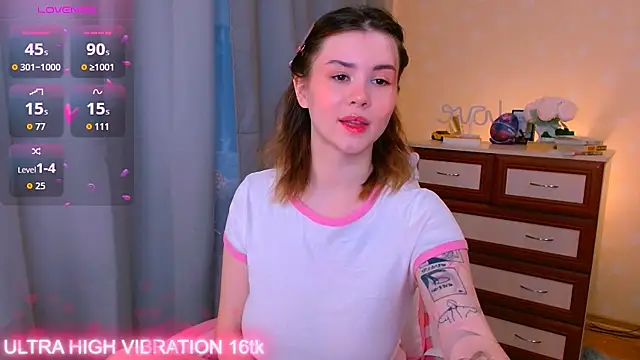 cutie mili online show from 10/18/25, 09:21