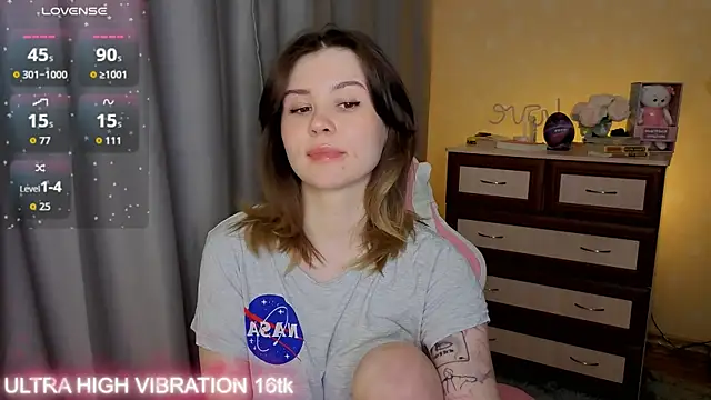 cutie mili online show from 12/18/25, 09:59