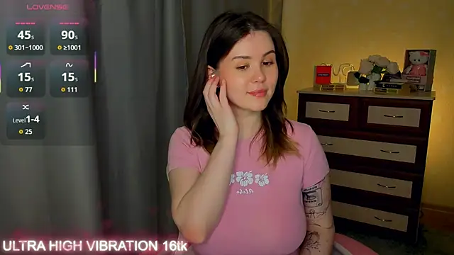 cutie mili online show from 05/17/26, 10:33