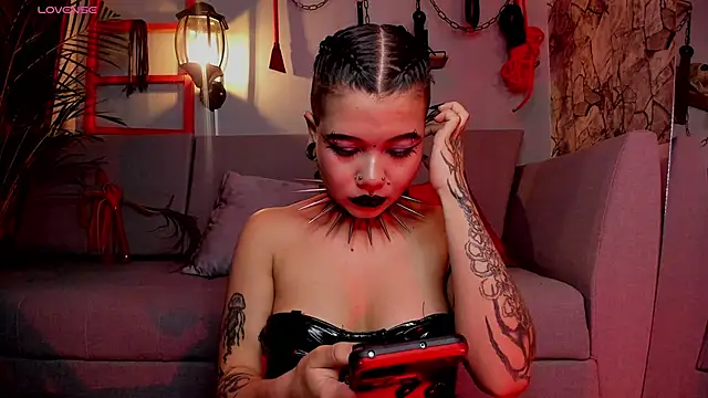 Snapshot of irregular_fetish_ chatting on 12/28/24, 03:58 irregular fetish online show from 12/28/24, 03:58