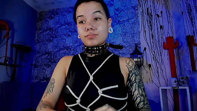 Snapshot of irregular_fetish_ chatting on 03/18/25, 08:04 irregular fetish online show from 03/18/25, 08:04