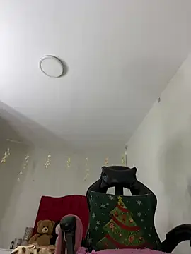 Snapshot of LISA_BULLOCK_ chatting on 02/06/25, 10:15 LISA BULLOCK  online show from 02/06/25, 10:15