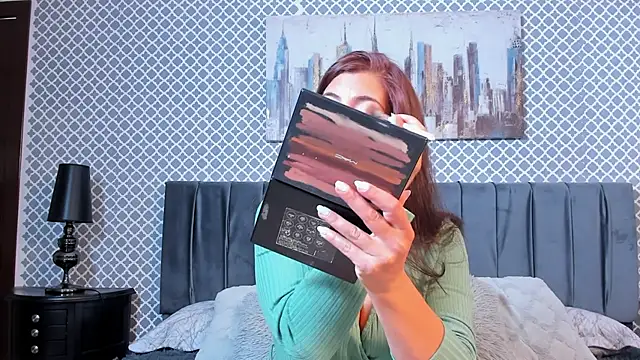 Snapshot of scarlett_moore chatting on 02/07/25, 12:50 scarlett moore online show from 02/07/25, 12:50