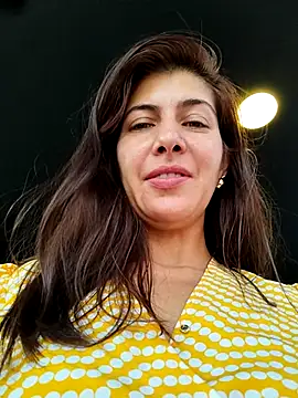 Snapshot of scarlett_moore chatting on 03/08/25, 07:31 scarlett moore online show from 03/08/25, 07:31