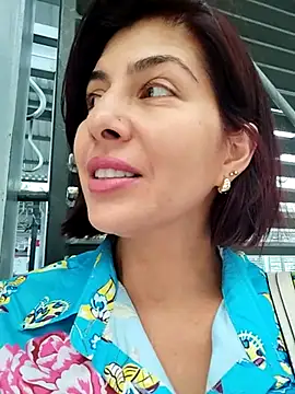 Snapshot of scarlett_moore chatting on 03/15/25, 10:00 scarlett moore online show from 03/15/25, 10:00