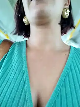 Snapshot of scarlett_moore chatting on 03/16/25, 09:47 scarlett moore online show from 03/16/25, 09:47