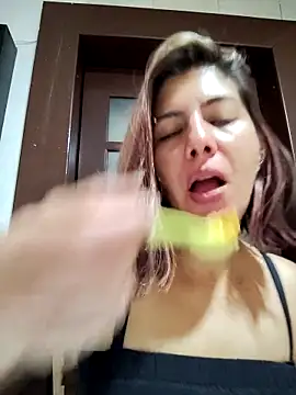 Snapshot of scarlett_moore chatting on 09/15/25, 01:11 scarlett moore online show from 09/15/25, 01:11