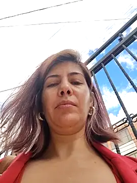 Snapshot of scarlett_moore chatting on 09/24/25, 01:03 scarlett moore online show from 09/24/25, 01:03