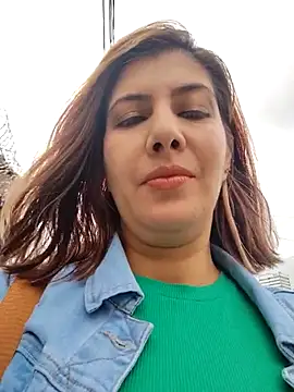 Snapshot of scarlett_moore chatting on 10/08/25, 02:36 scarlett moore online show from 10/08/25, 02:36