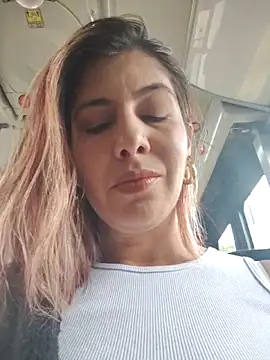 Snapshot of scarlett_moore chatting on 10/10/25, 03:22 scarlett moore online show from 10/10/25, 03:22