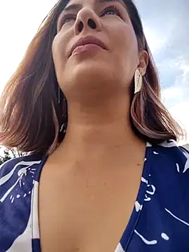 Snapshot of scarlett_moore chatting on 10/23/25, 02:16 scarlett moore online show from 10/23/25, 02:16