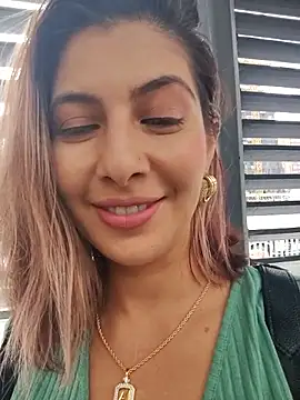 Snapshot of scarlett_moore chatting on 10/25/25, 02:46 scarlett moore online show from 10/25/25, 02:46