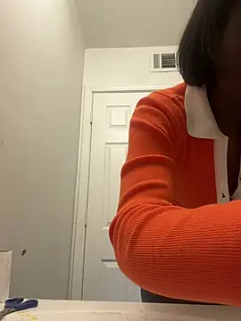 Snapshot of Atlantalitty chatting on 12/26/24, 02:27 Atlantalitty online show from 12/26/24, 02:27