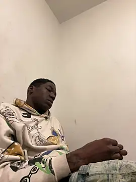 Snapshot of Atlantalitty chatting on 02/14/25, 09:32 Atlantalitty online show from 02/14/25, 09:32