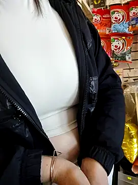 Snapshot of Mia_Novikov chatting on 11/28/25, 06:32 Mia Novikov online show from 11/28/25, 06:32