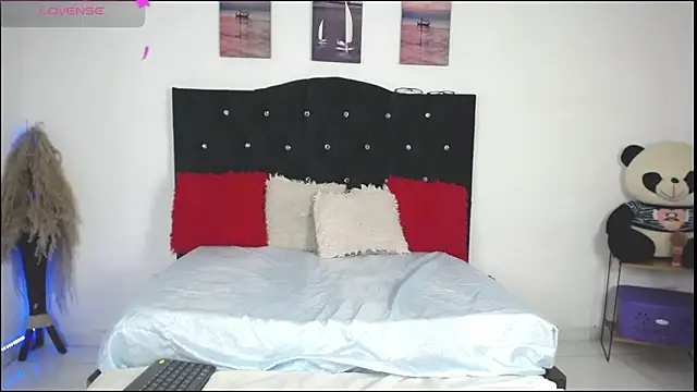 little maleja online show from 05/27/26, 03:58
