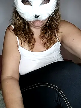 Snapshot of docelima chatting on 10/13/25, 09:09 docelima online show from 10/13/25, 09:09