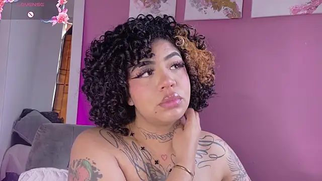 foxxy-lov3 online show from 03/24/26, 02:22