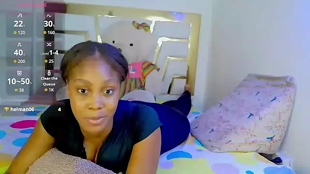 DayanaWood online show from 11/19/25, 02:55