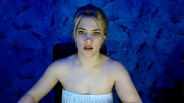 Snapshot of nika_gold1 chatting on 01/15/25, 05:58 nika gold1 online show from 01/15/25, 05:58