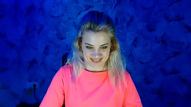 Snapshot of nika_gold1 chatting on 02/10/25, 07:49 nika gold1 online show from 02/10/25, 07:49