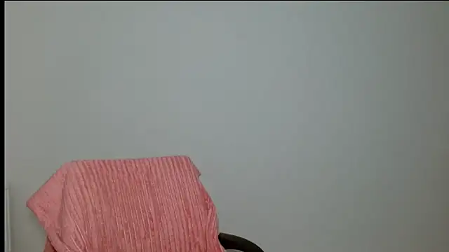 Snapshot of nika_gold1 chatting on 09/28/25, 03:17 nika gold1 online show from 09/28/25, 03:17