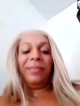 Snapshot of transgirl26 chatting on 11/23/25, 05:24 transgirl26 online show from 11/23/25, 05:24