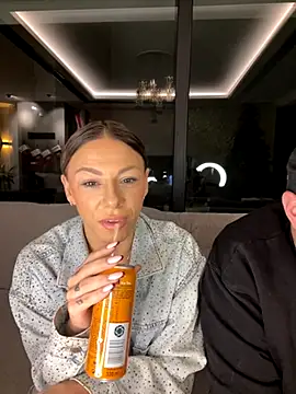 Snapshot of SexOnMyLvL chatting on 11/06/25, 10:21 SexOnMyLvL online show from 11/06/25, 10:21