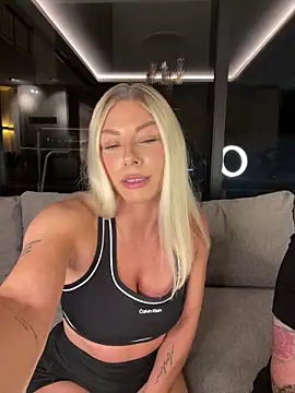 SexOnMyLvL online show from 05/18/26, 08:25