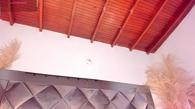 sofhiaa adaams online show from 10/13/25, 10:10