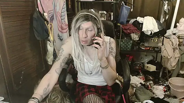 Ombeline1 online show from 01/16/26, 07:29