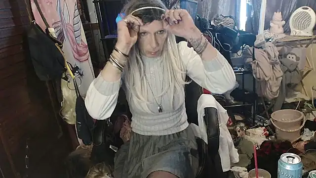 Ombeline1 online show from 01/18/26, 01:04