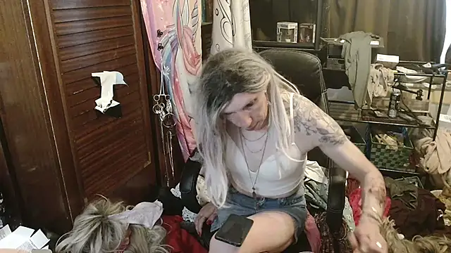 Ombeline1 online show from 05/23/26, 07:07